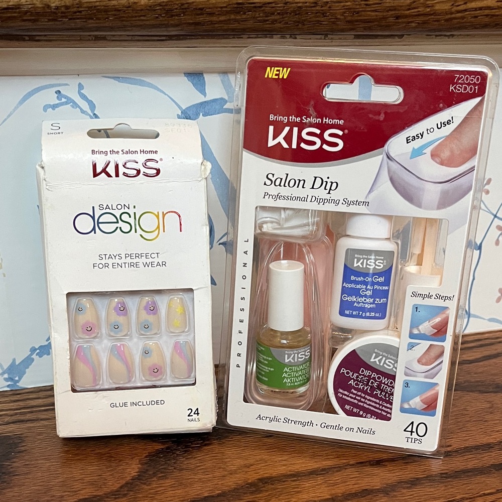KISS Salon Design and Dip Set - Multicolor